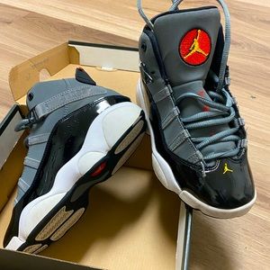 Boys (Youth) Jordan (authentic) sneakers in original box), worn 2 times. Size: 3
